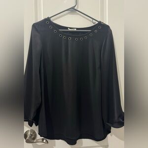 Black gold grommet design